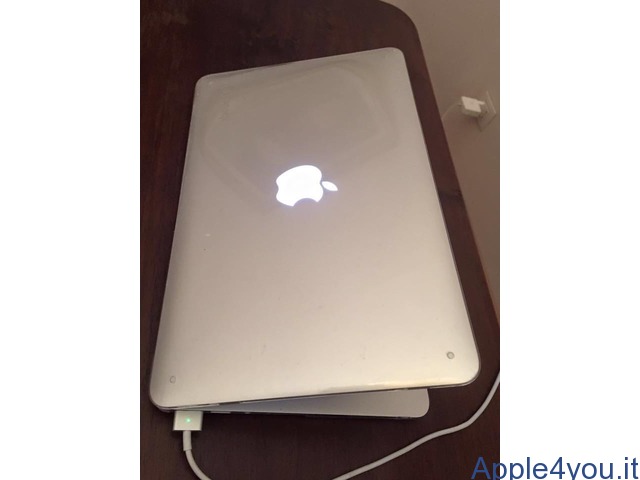 MacBook Air 11 pollici